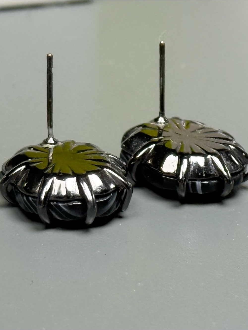 Kendra Scott Morgan Gunmetal Studs in Black Banded Agate - Picture 5 of 5